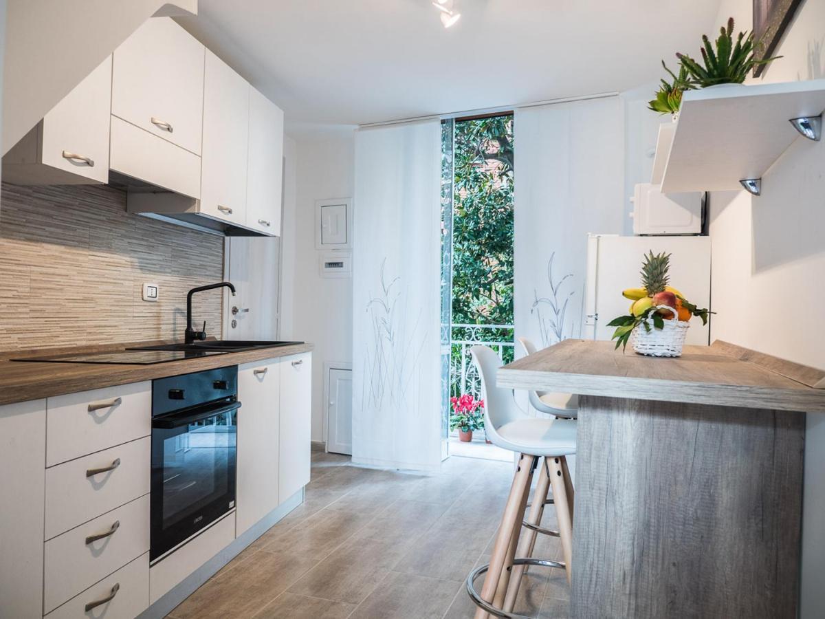 Chiaia Premium Flat, Naples Center, Near Seaside Apartment Exterior photo